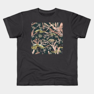 coral life Kids T-Shirt